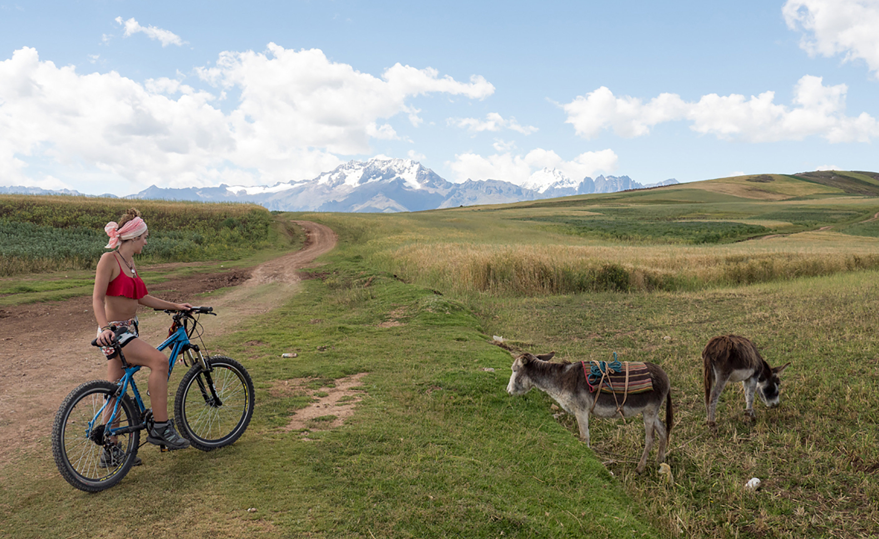 Explore Cusco surroundings on E-Bike